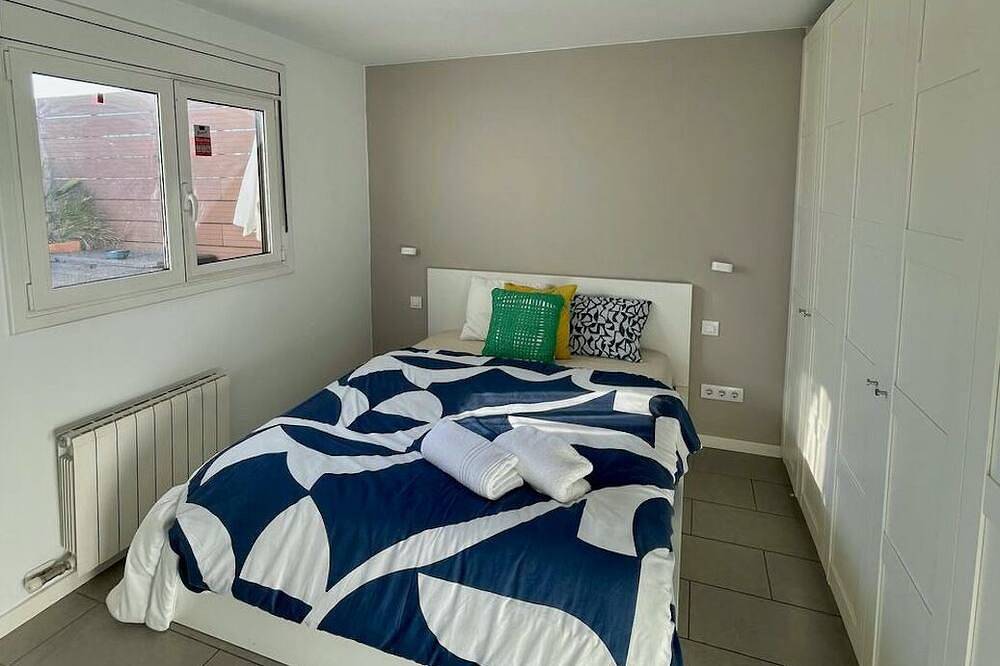 Entire apartment, Private cozy central flat in prime Bcn location in Barcelona Centre, Barcelona