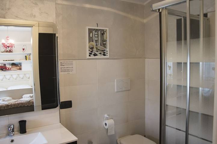 Jolie Partie De Villa Indépendante À Quelques Pas Du Lac Wifi gratuit in San Felice del Benaco, Montagnes autour du lac de Garde