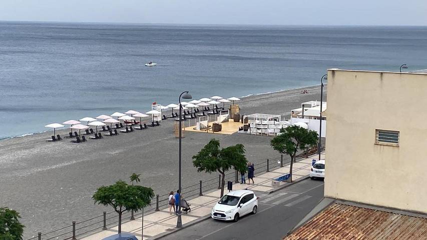 Gîte pour 5 personnes, avec vue et terrasse à Alì Terme - 3