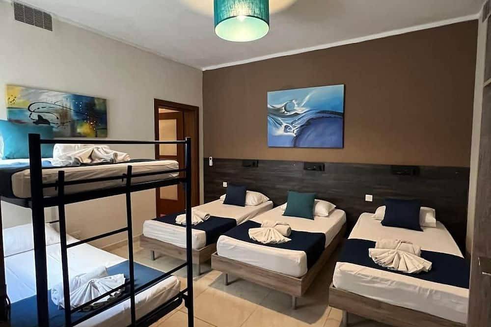 Ganze Wohnung, Apartment 29: Two-Bedroom Apartment near St. Julian's in Swieqi, Insel Malta