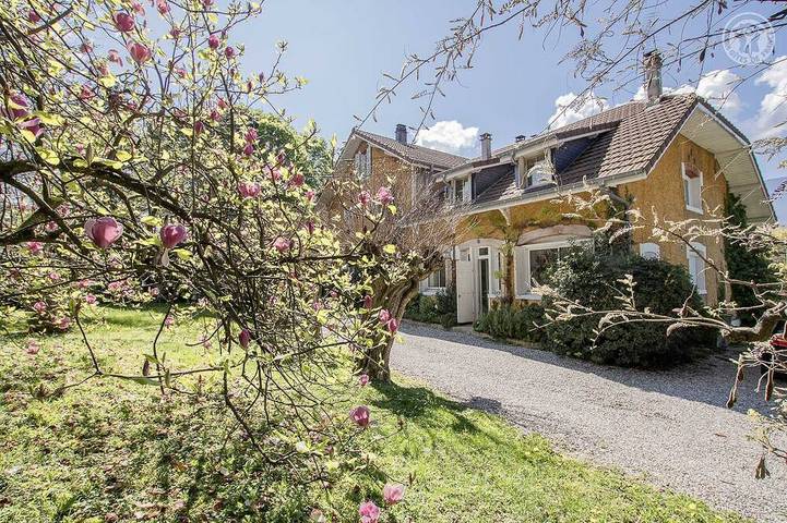 Location de vacances pour 4 personnes, avec jardin à Viviers-du-Lac