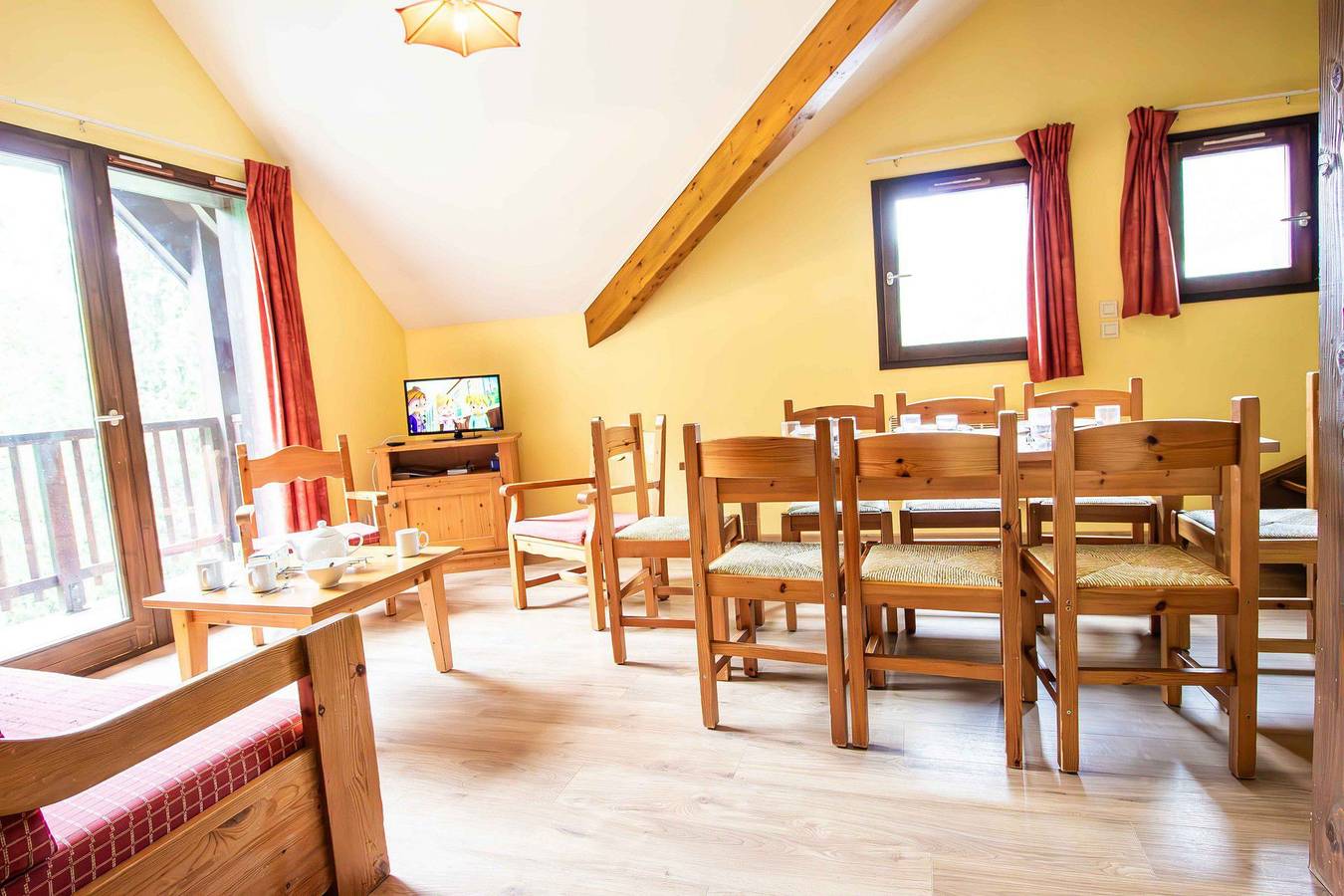 Ganze Wohnung, Large apartment next to the slopes - Cthaa334 in Valfréjus, Modane