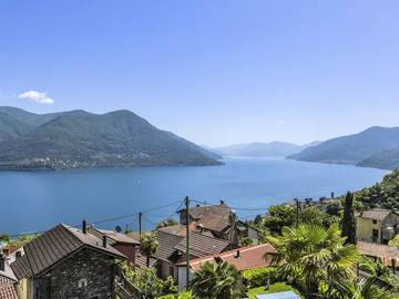 Villa for 4 Guests in Brissago, Western Alps, Picture 3
