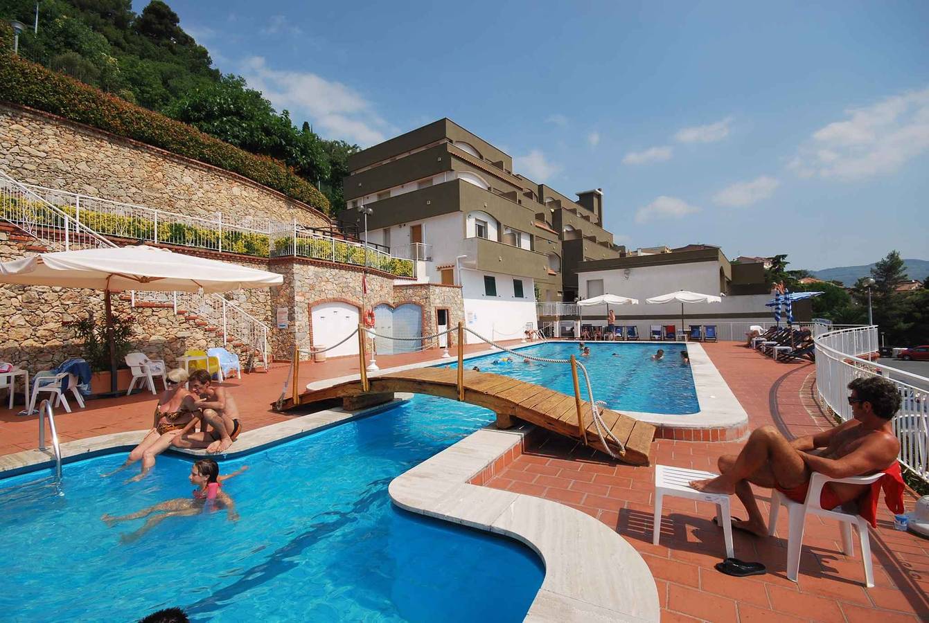 Apartamento vacacional entero, Apartamento vacacional con piscina y aire acondicionado  in Pietra Ligure, Pietra Ligure Municipio