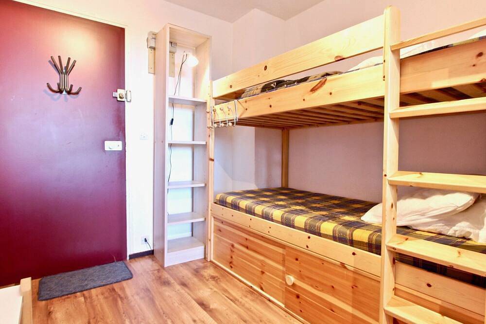 Apartamento entero, Estudio acogedor 3 plazas, se admiten animales, a pie de pistas in Chamrousse, Parque Nacional de los Ecrins