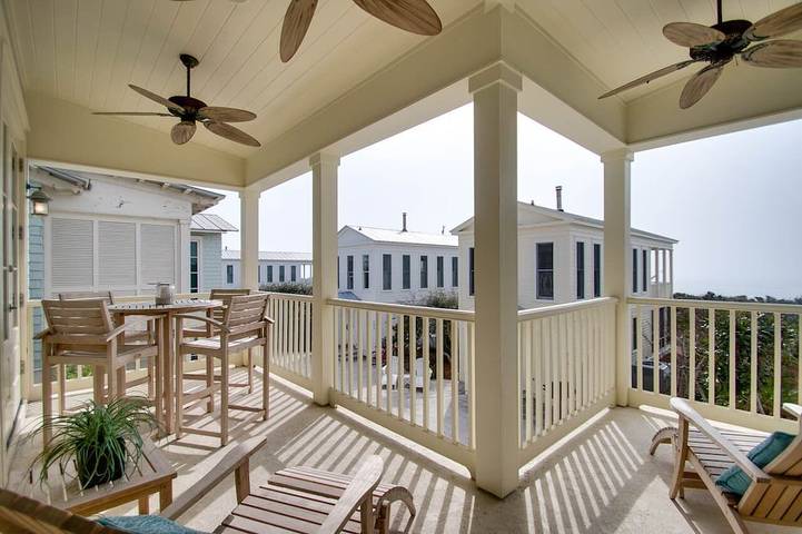 Vacation house for 8 people, with balcony in Seaside