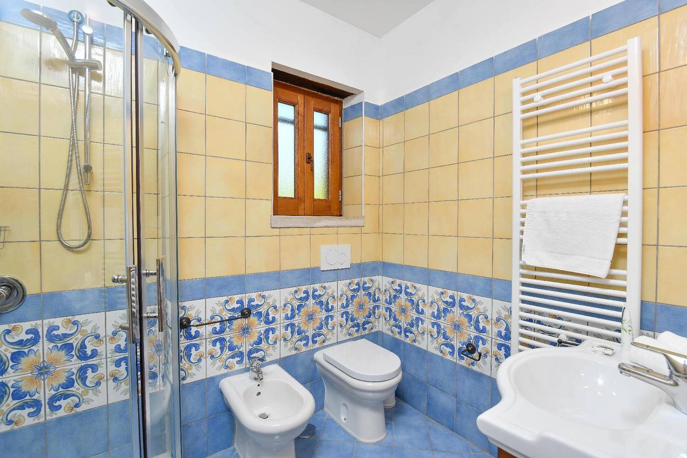 Ganze Ferienwohnung, Apartment Sauco, Rustikale Eleganz nur wenige Schritte vom Meer des Cilento entfernt in Santa Maria di Castellabate, Cilento