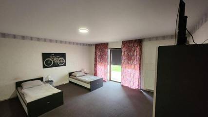 Gîte pour 6 personnes, avec terrasse à Melle