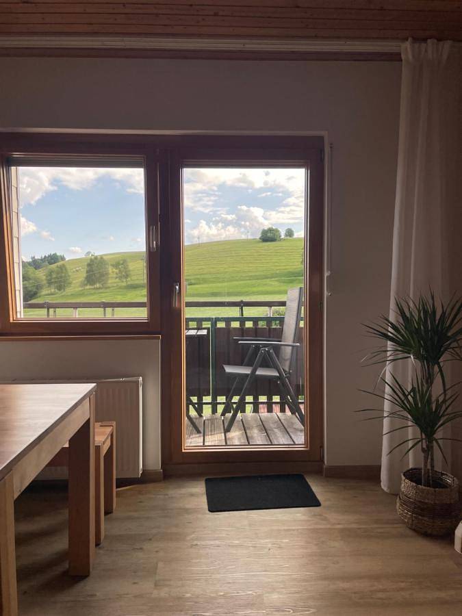 Ferienwohnung für 3 Personen, mit Garten und Ausblick in Schopfheim - 2