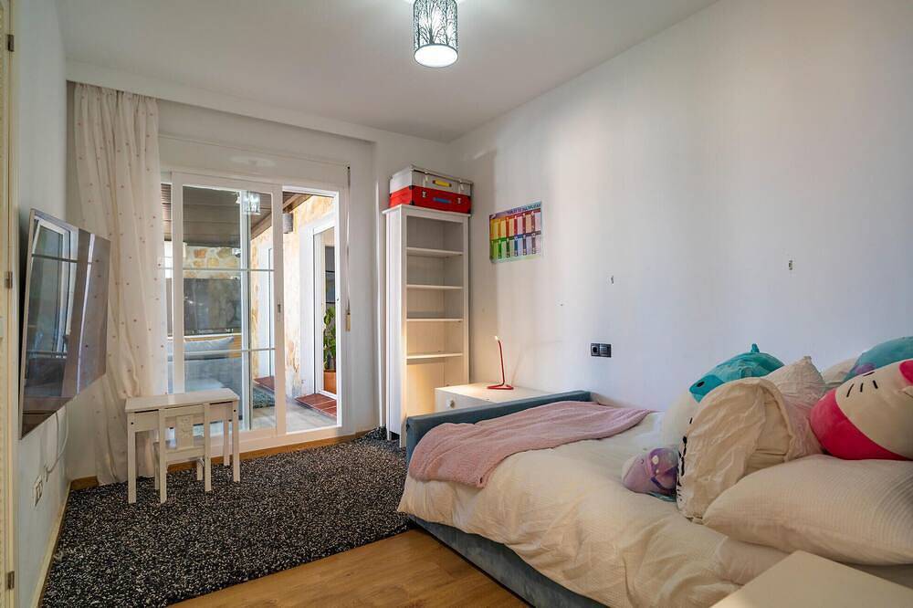 4 bedroom gorgeous home in Mijas in Riviera del Sol, Mijas