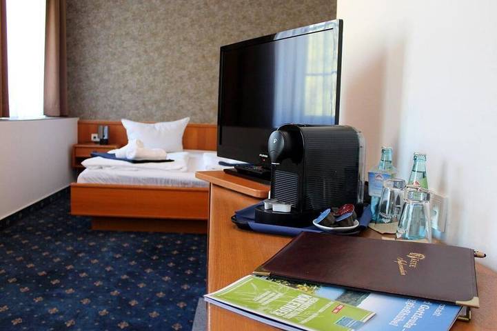 Doppelzimmer mit Dachschräge - Sächsisches Haus - Hotel & Restaurant in Bad Gottleuba-Berggießhübel, Elbsandsteingebirge