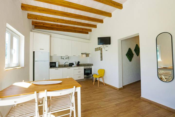 Ferienwohnung für 5 Personen, mit Terrasse und Garten sowie Pool in Lagos - 2