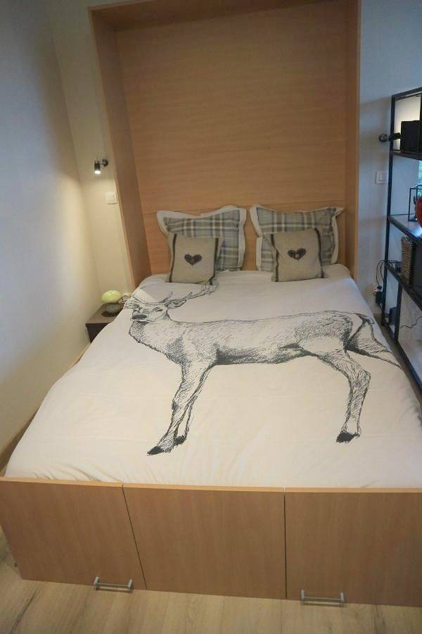 Appartement entier, Studio Apartment in Nassogne, Province de Luxembourg