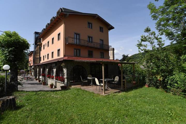 Appartamento per 3 persone, con Giardino a Pievepelago