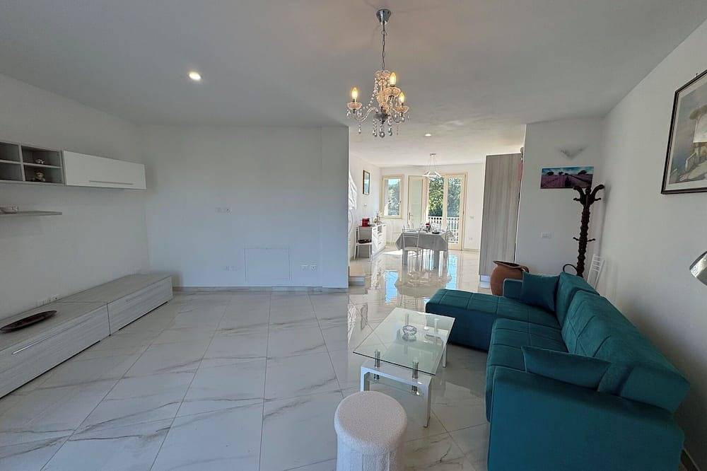 Ferienhaus mit privatem Pool, Klimaanlage, W-Lan, Tv, Terrasse, Panoramablick, bei Lucca in Altopascio, Lucca Provinz