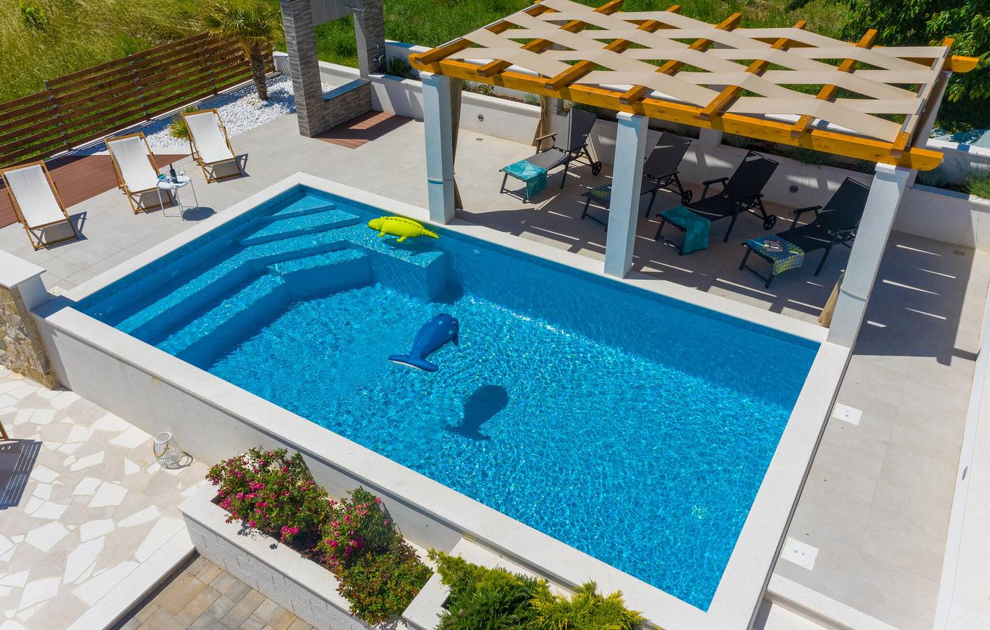 Reizende 22 m² große Wohnung mit Pool, WLAN und Terrasse in Svib, Makarska Riviera