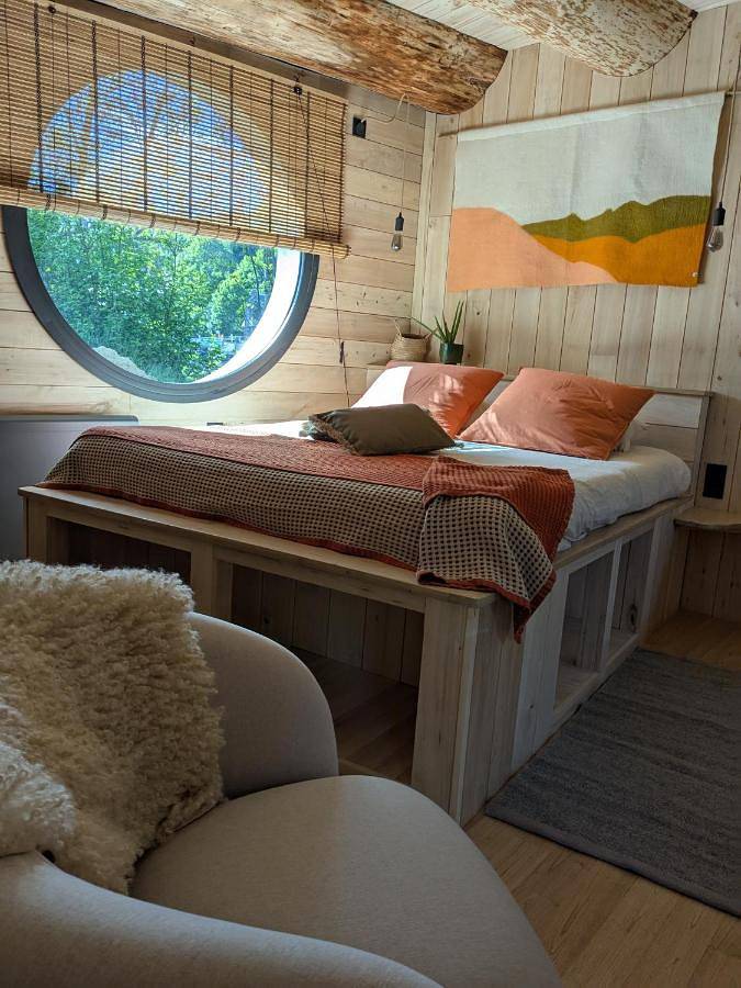 Maison d’hôte pour 2 personnes, avec jardin et vue sur le lac ainsi que sauna et vue en Auvergne - 4