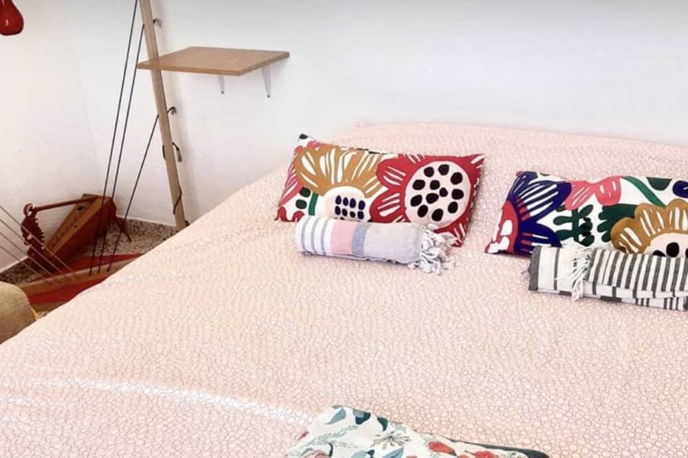 Ganze Wohnung, Room with amazing port view in Ibiza town in Dalt Vila, Ibiza Stadt