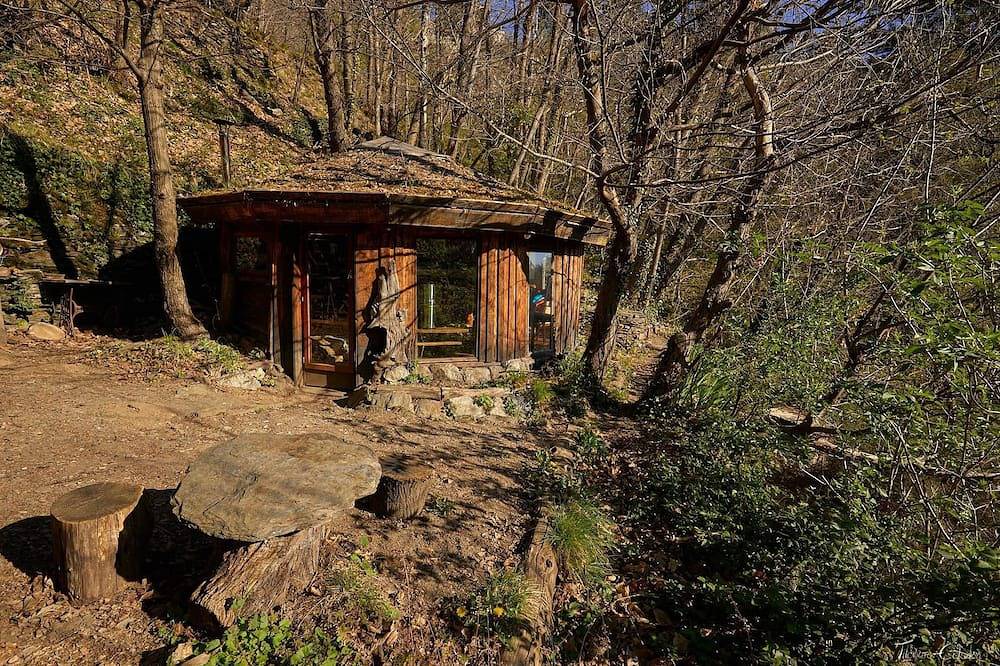 Petite cabane dans les bois in Malons-et-Elze, Parc national des Cévennes