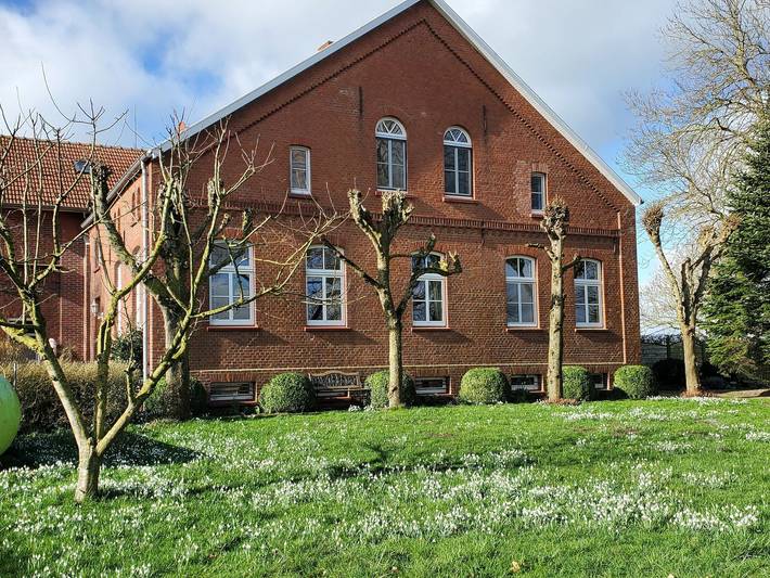Ferienwohnung für 5 Personen, mit Garten und Terrasse sowie Ausblick, kinderfreundlich in Hinte