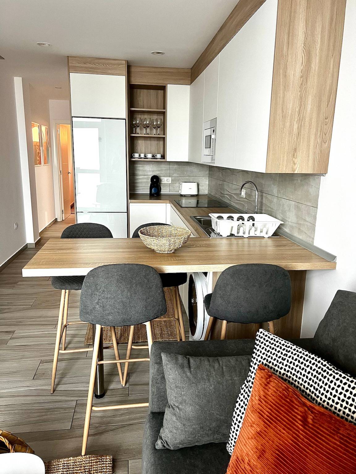 Appartement entier, Appartement de vacances 'Bluebell L6' avec Wi-Fi et climatisation in Adeje, Tenerife du Sud