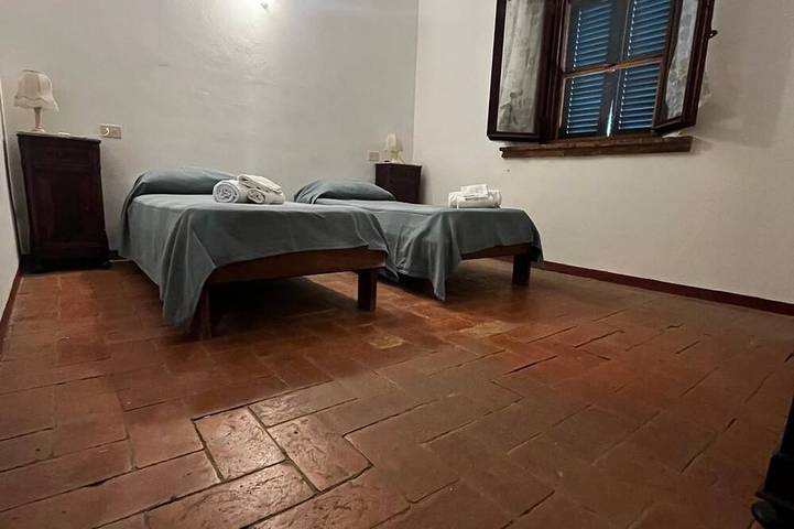 Large apartment in farmhouse with swimming pool. Between the countryside and the sea in Castagneto Carducci, Etruscan Coast