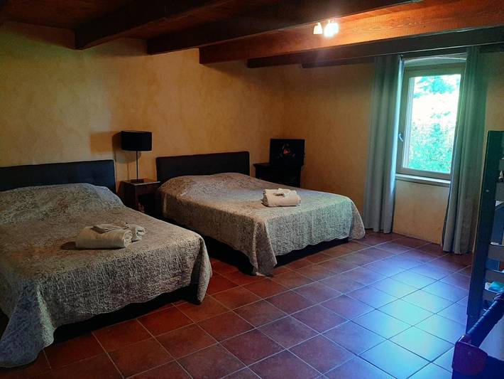 Location de vacances pour 2 personnes, avec jardin ainsi que jacuzzi et piscine à Bourg-Saint-Andéol - 2