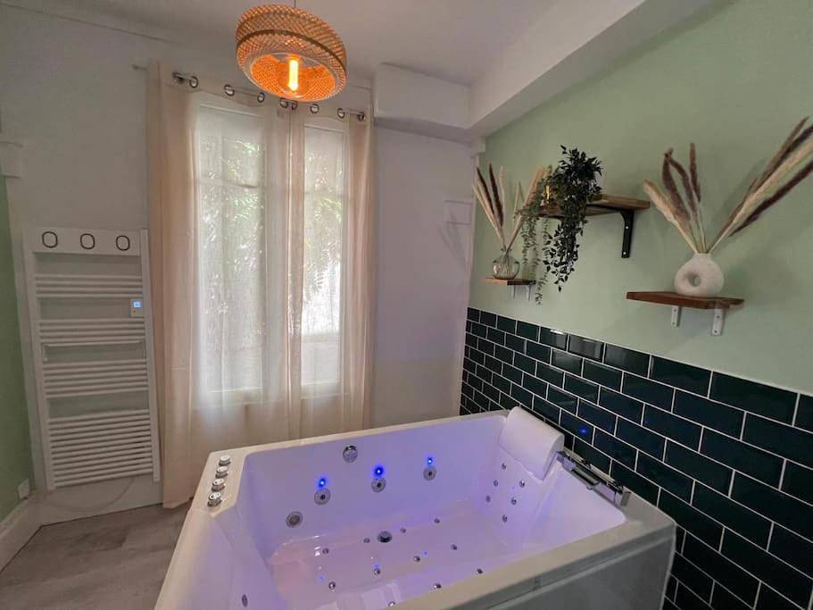 Appartement entier, One-Bedroom Apartment in Dijon, Région de Dijon