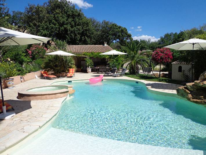 Chambre d’hôte pour 5 personnes, avec sauna et jacuzzi ainsi que jardin et piscine dans le Vaucluse - 3
