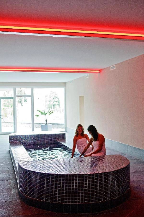 Parc de vacances pour 8 personnes, avec piscine ainsi que sauna et jardin, animaux acceptés dans Sunparks Oostduinkerke - 3