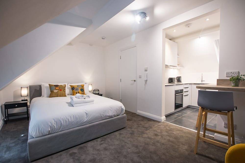 Apartamento entero, Moderno-Estudio-Baño Privado in Brístol, Sudoeste de Inglaterra