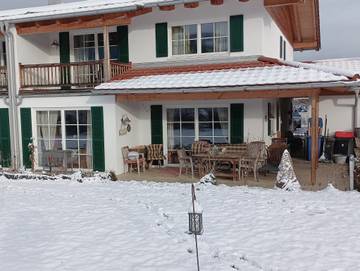 Ferienhaus für 6 Personen, mit Ausblick und Terrasse sowie Garten in Fischbachau