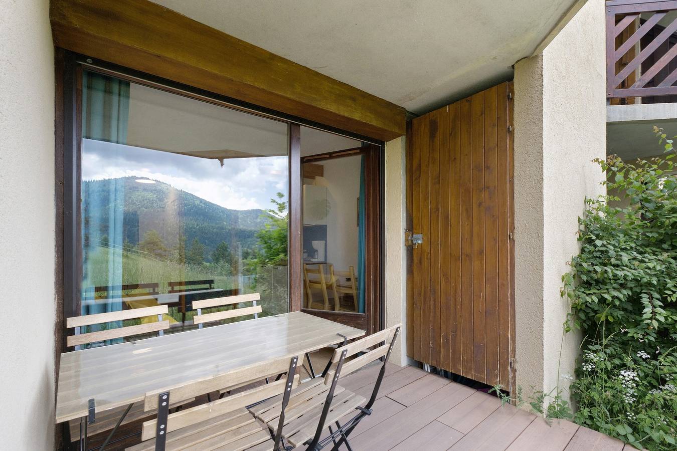 Appartement entier, Appartement 'La Canopée - Vue Grand Veymont' avec vue sur la montagne et terrasse privée in Gresse-en-Vercors, Parc naturel régional du Vercors