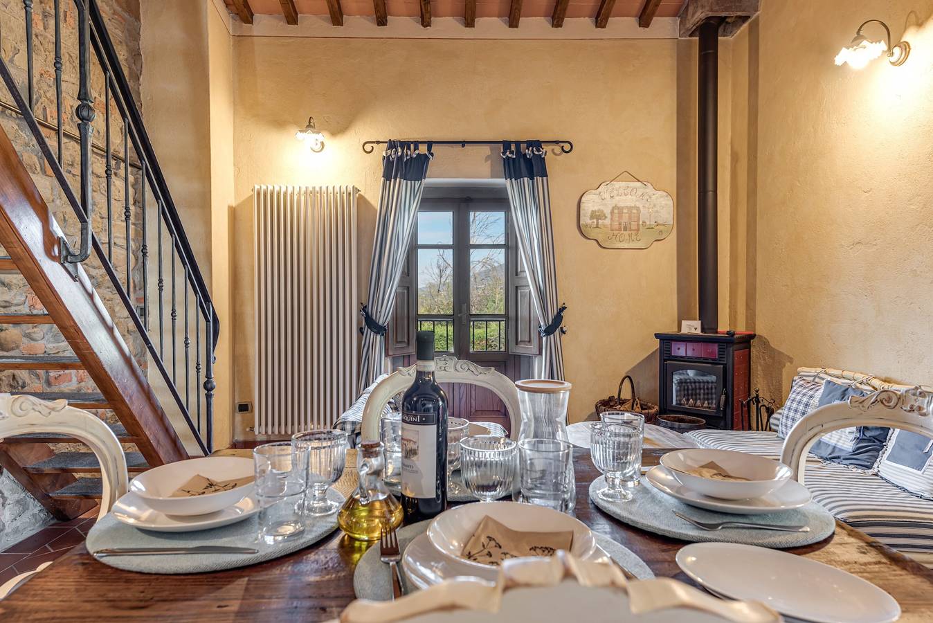 Ganze Wohnung, Ferienwohnung 'Il Belvedere' mit Gemeinschaftspool, privater Terrasse und Wi-Fi in Pian di Scò, Castelfranco Piandiscò (gemeinde)