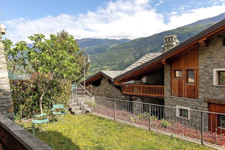 Ferienwohnung für 4 Personen, mit Balkon und Garten