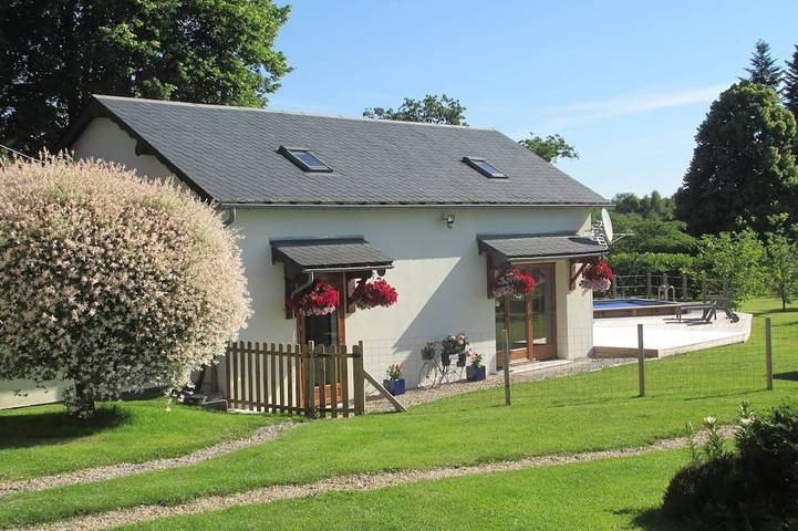 Casa rural para 5 personas, con jardín y jacuzzi, Se admiten mascotas - 1