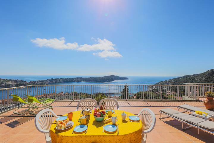 Appartamento intero, Le California by Riviera Holiday Homes in Villefranche-sur-Mer, Costa mediterranea (Francia)