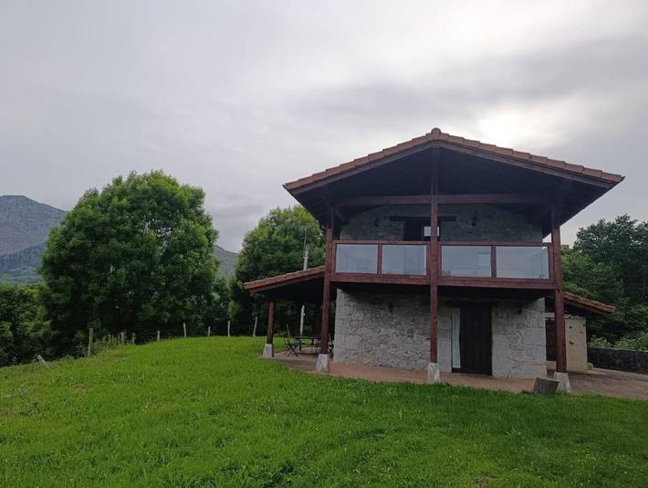 Casa rural para 6 personas, con Balcón además de Terraza y Vistas en Valle del Asón-Gándara - 2