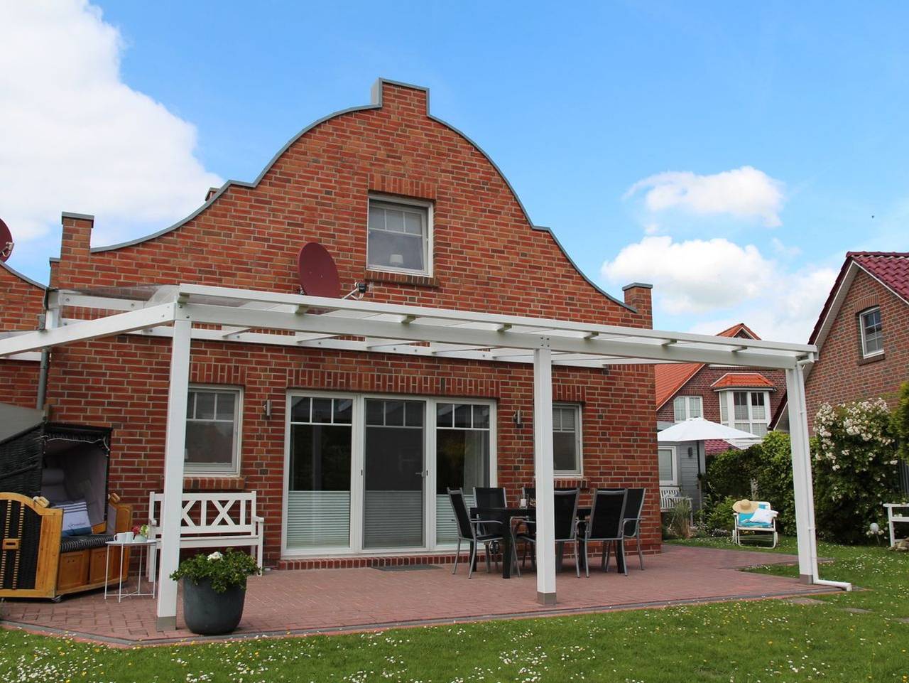 Grachtenkate - Traumhaftes Ferienhaus direkt am Wasser in Greetsiel, Krummhörn
