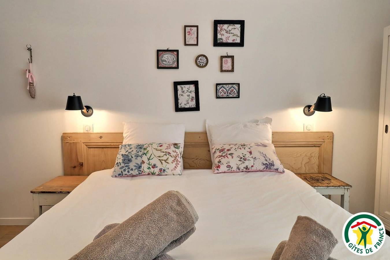 Quand On Est Mieux Ici Qu'Ailleurs in Dieulefit, Región de Nyons