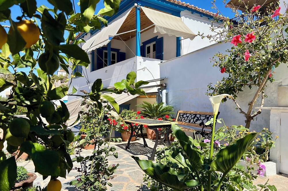 Entire apartment, Hydra Serene Escape in Hydra