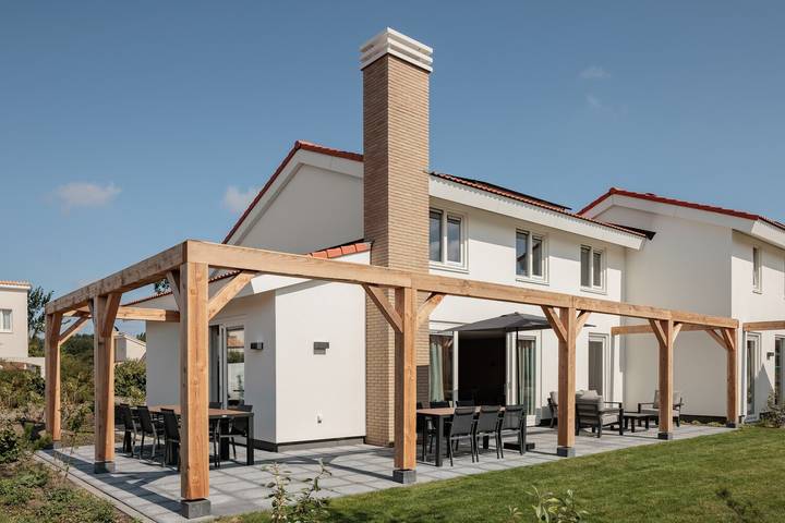 Vakantiehuis voor 12 personen, with Balkon/Terras and Terras as well as Tuin in Noordwijkerhout