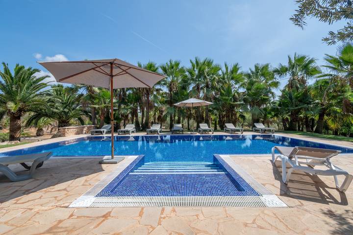 Location de vacances pour 10 personnes, avec jardin à Colònia de Sant Jordi - 2