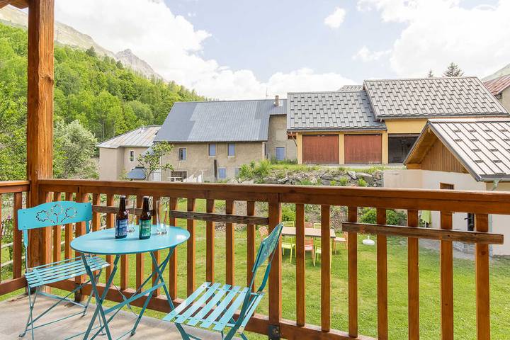 Gîte pour 12 personnes, avec jardin ainsi que jacuzzi et sauna, animaux acceptés à Valloire - 4
