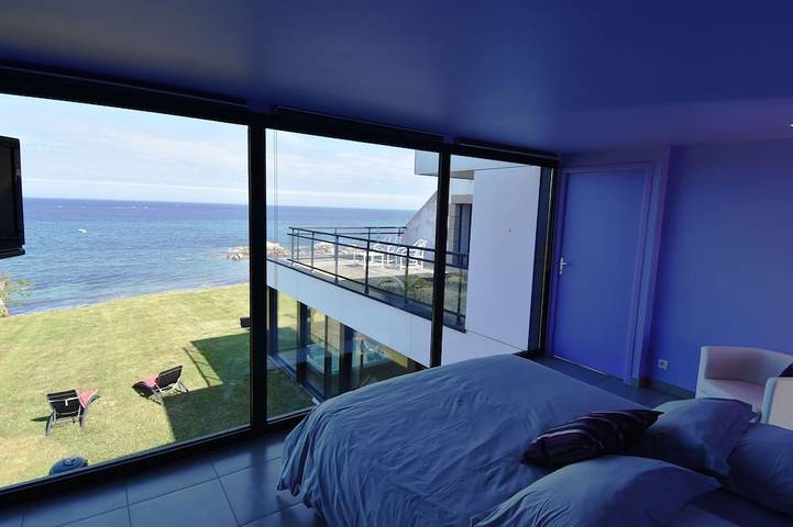 Vaisseau Amiral, sur la plage avec Spa pour 8 personnes in Plouescat, Côte des Légendes