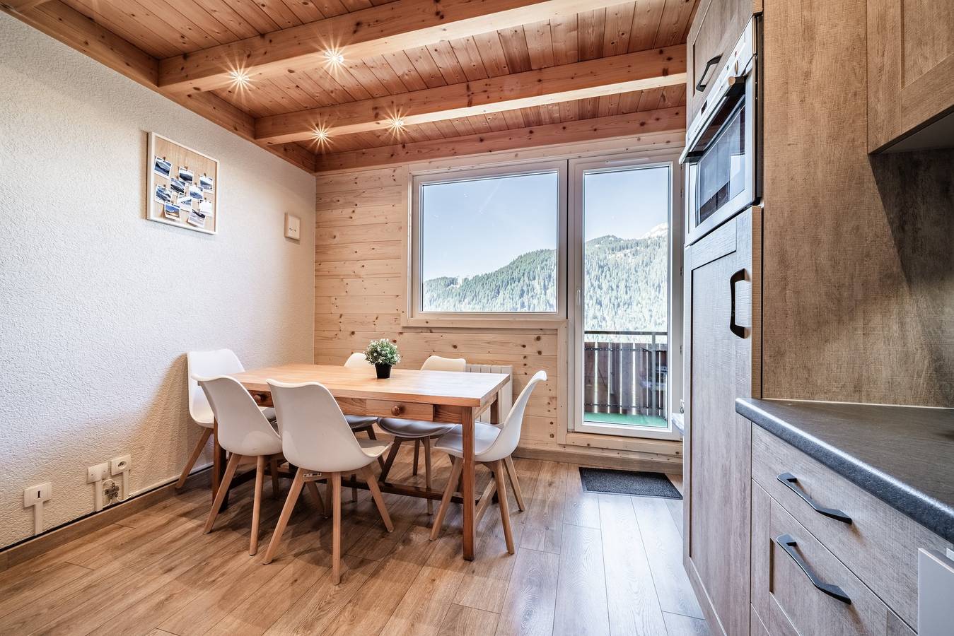 Ganze Wohnung, Appartement „Côté Soleil“ mit Bergblick, Balkon und Wlan in Châtel, Les Portes du Soleil