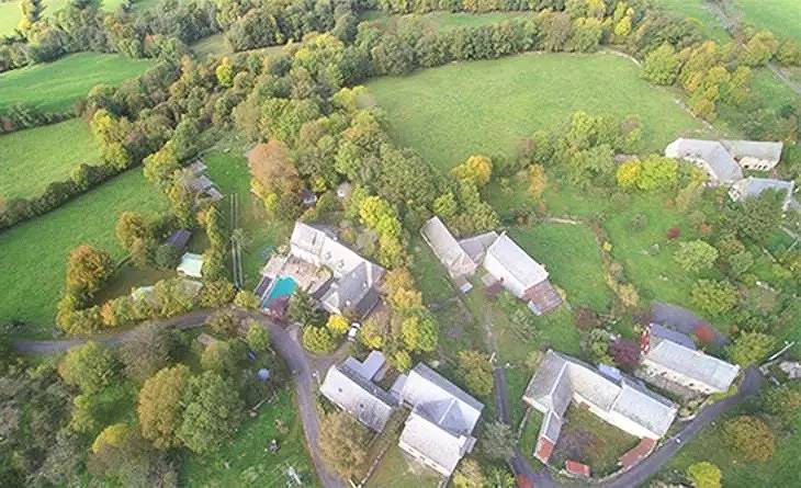 Mobil home 4 personnes in Graissac, Argences en Aubrac