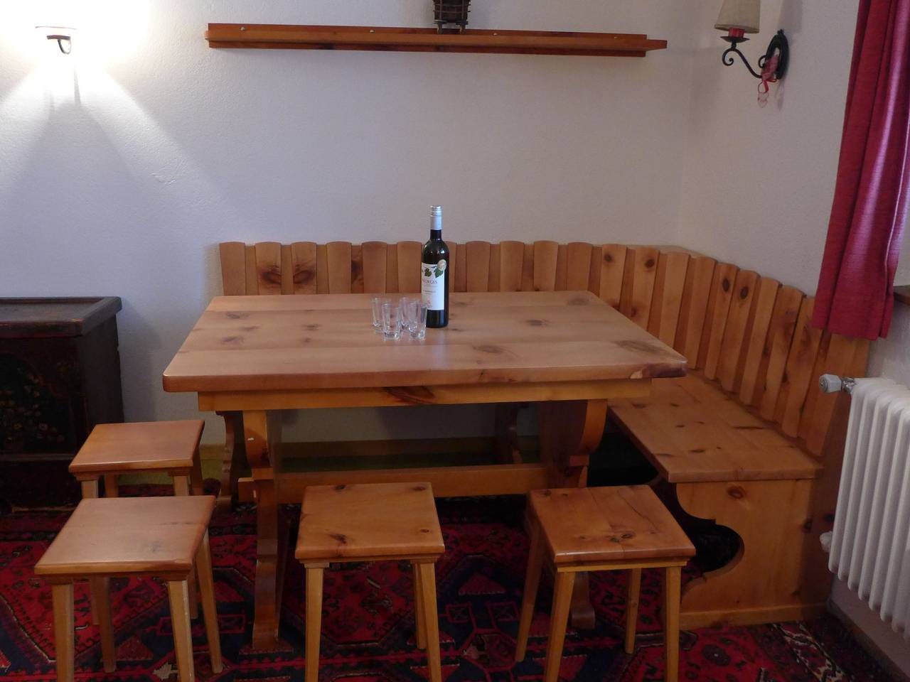 Entire apartment, Chalet Clairval in Charmey, Val-de-Charmey