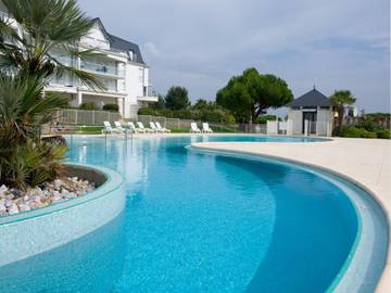 Gîte pour 4 personnes, avec piscine et balcon/terrasse à L'Aiguillon-sur-Vie