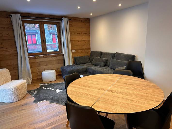 Appartement entier, Appartement neuf avec terrasse sud, parking privatif, 3 pièces, 6 pers in Pralognan-la-Vanoise, Massif de la Vanoise